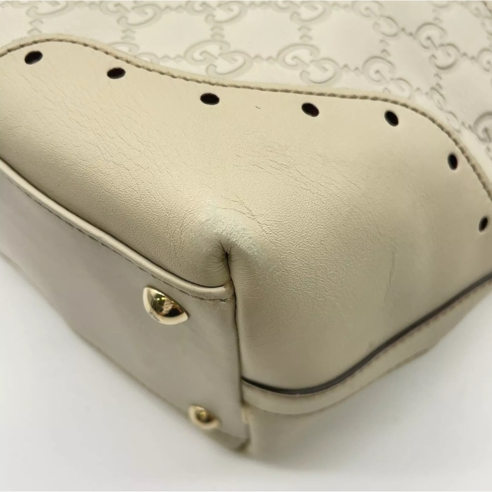 Authentic GUCCI Guccissima Leather Horsebit Off White Shoulder Bag - Picture 9 of 17